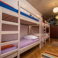 bed-in-8-crazy-house-hostel-pula